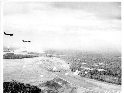 VoA_MackallorBenning_Jump_bw